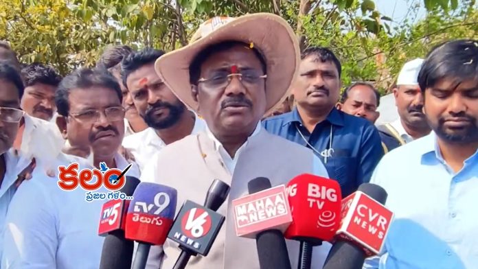 Minister Vivek