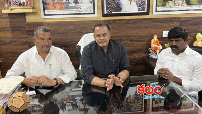 Minister Komatireddy