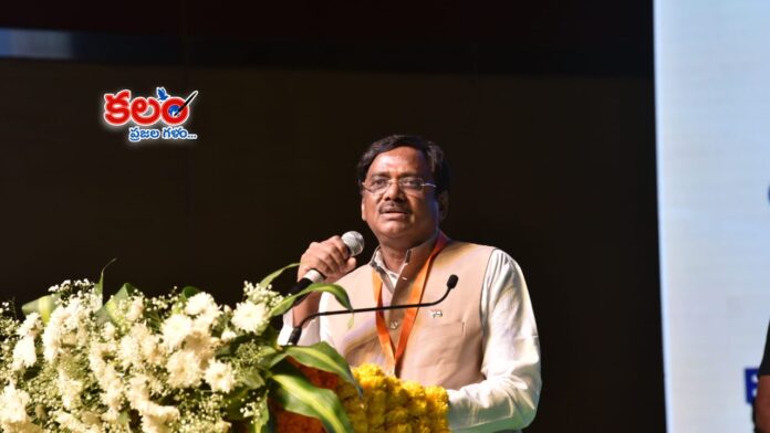 Minister Vivek