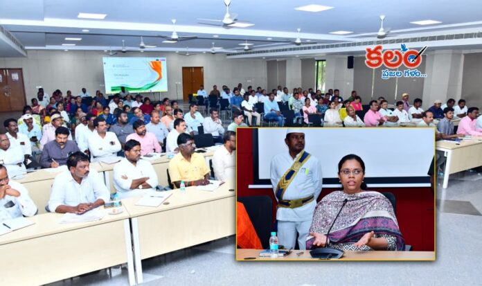 Collector Khushboo Gupta