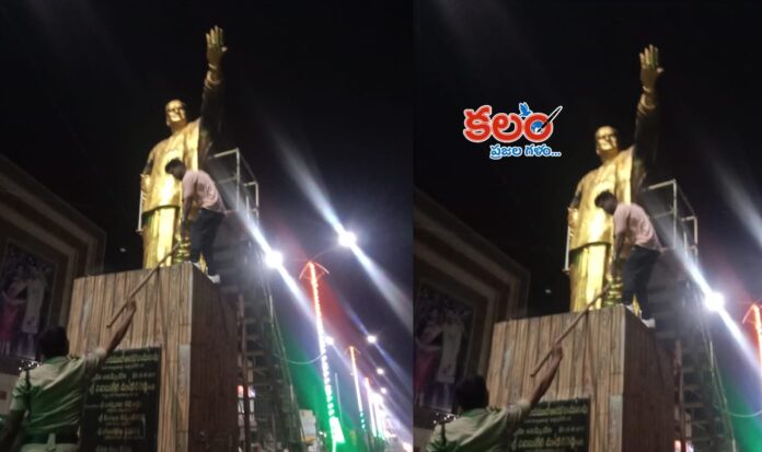 NTR Statue Case